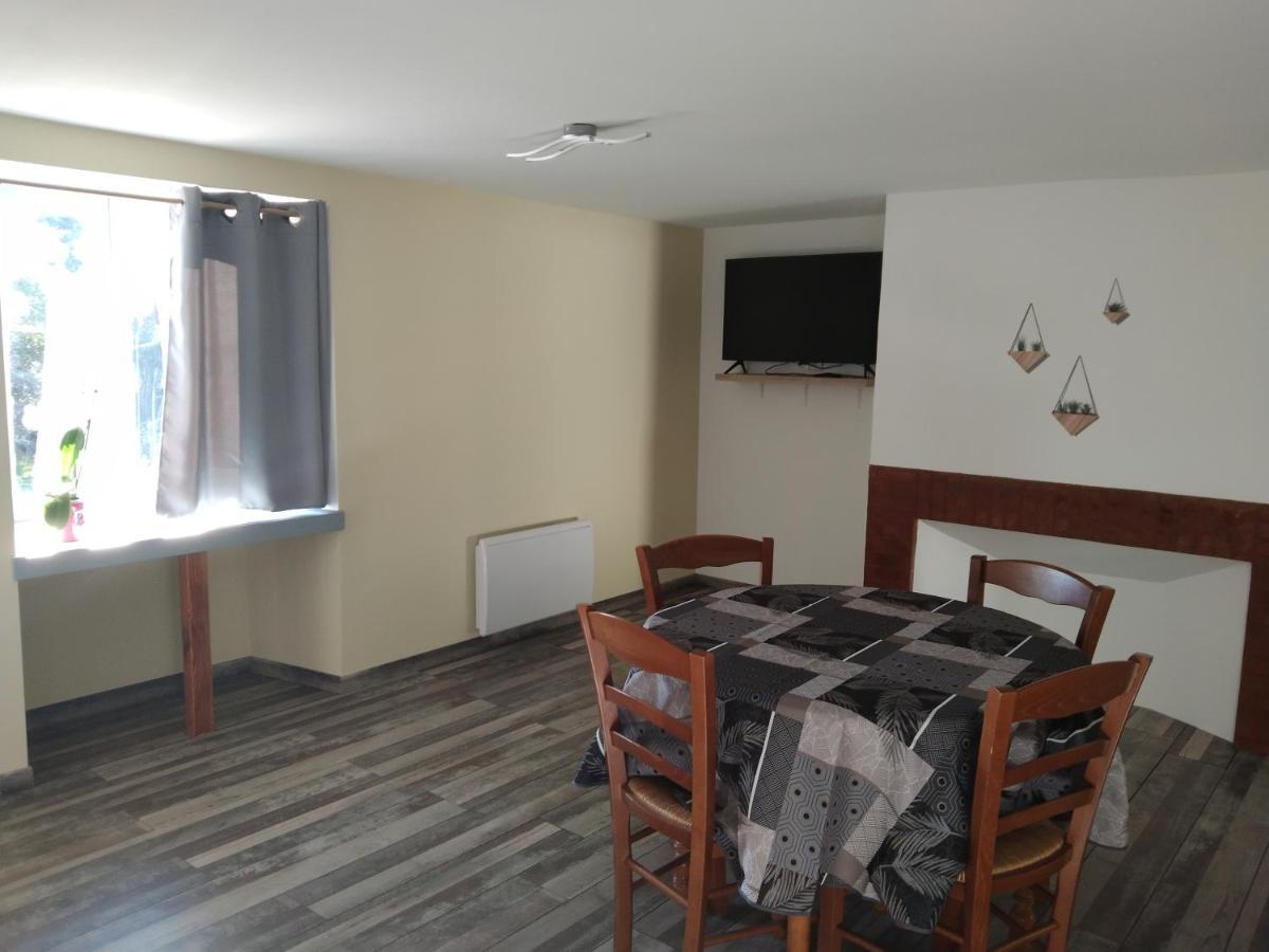 Sur La Colline Apartment Sousceyrac Екстериор снимка